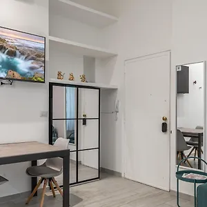 https://relstay-porta-romana-1br.it-lombardy.com