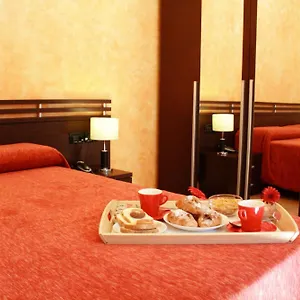 San Max Hotel