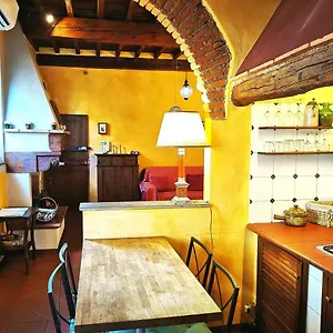 Real Rustic Tuscany Style In Center , Florence Italy